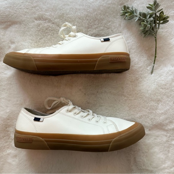 SeaVeesNWOT - SeaChange LTT Sneakers - White/Gum - Size 11